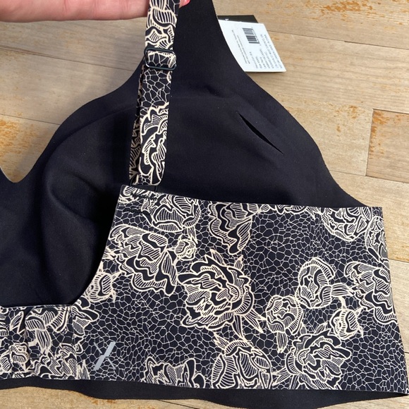 KNIX Lace Peony Revolution Wireless Bra - Picture 9 of 15